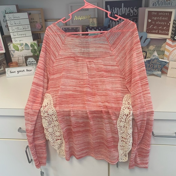 5 for $25- New Directions Pink and White Top size Large - Picture 9 of 15